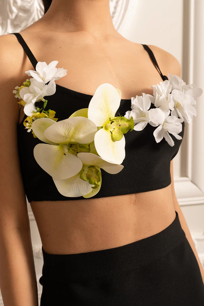 Fitted Co-Ord Set With Natural Aspect Floral Embellishments - Black