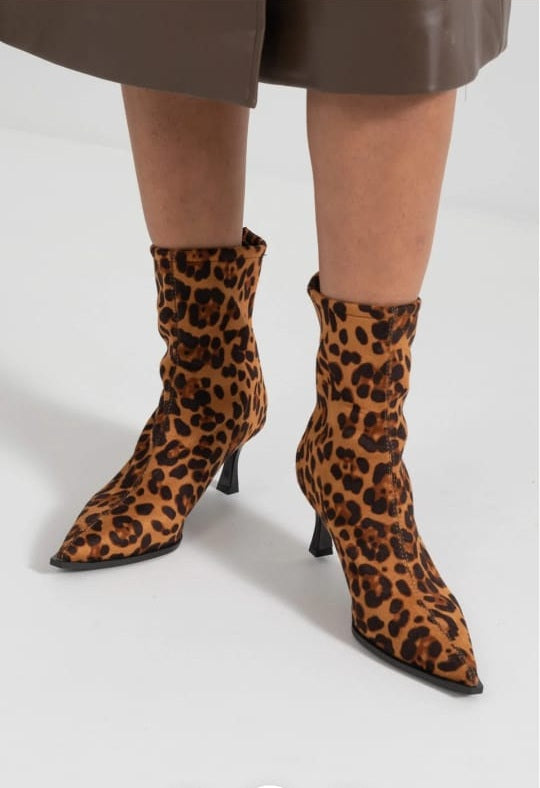 Elegant Suede Ankle Boots - Animal Print