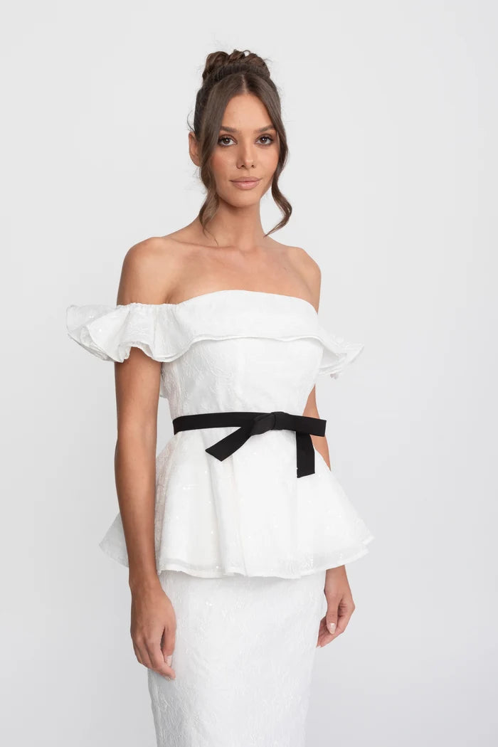 Off-Shoulder Peplum Top And Skirt Set With Black Ribbon Belt - Whit