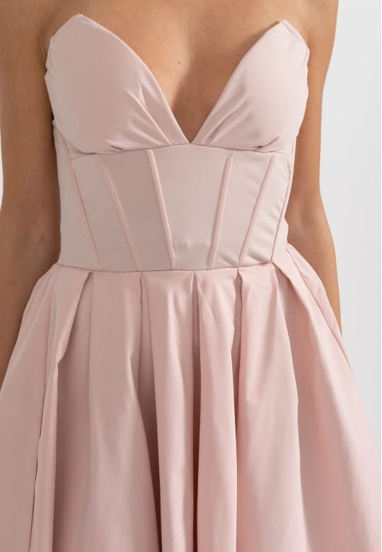 Sophisticated Strapless Midi Dress with Fitted Bodice - Peach