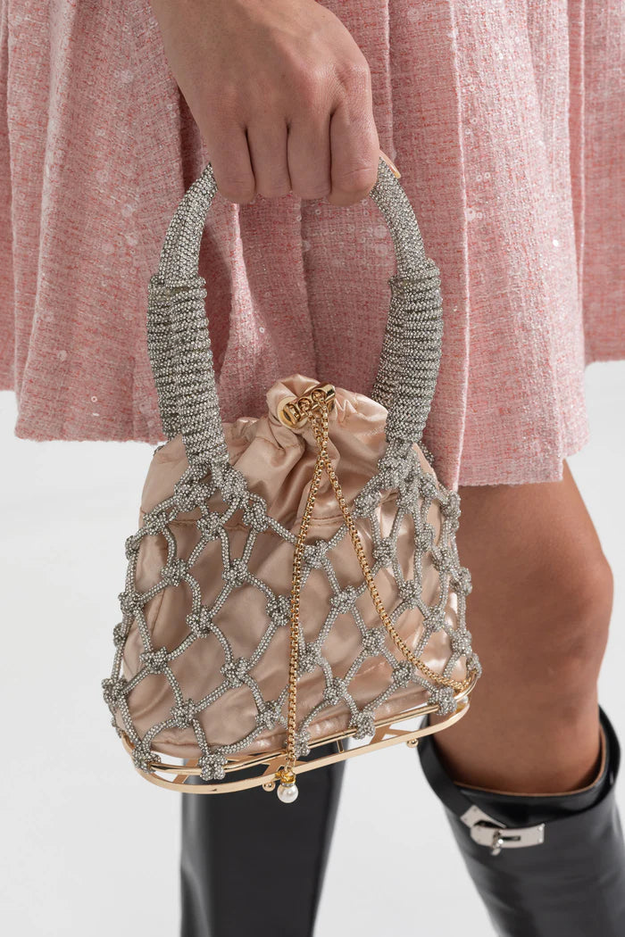 Ovale Netzhandtasche mit beige Satin -Kordelkordelbeutel - Silber