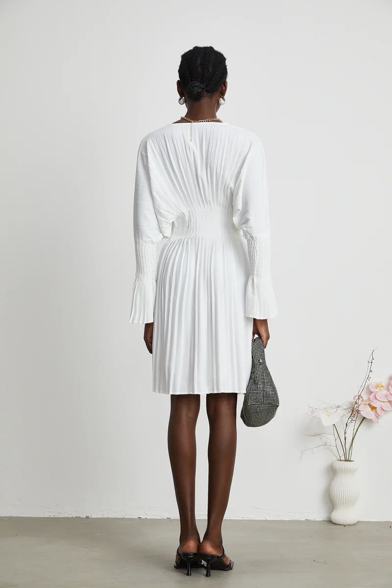 Claudette en V-Neck plissée mini robe