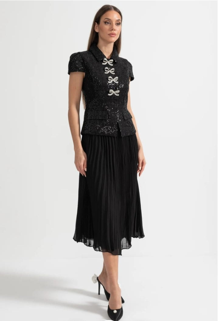 Elegant Dress With Sequined Top And Pleated Skirt - Black