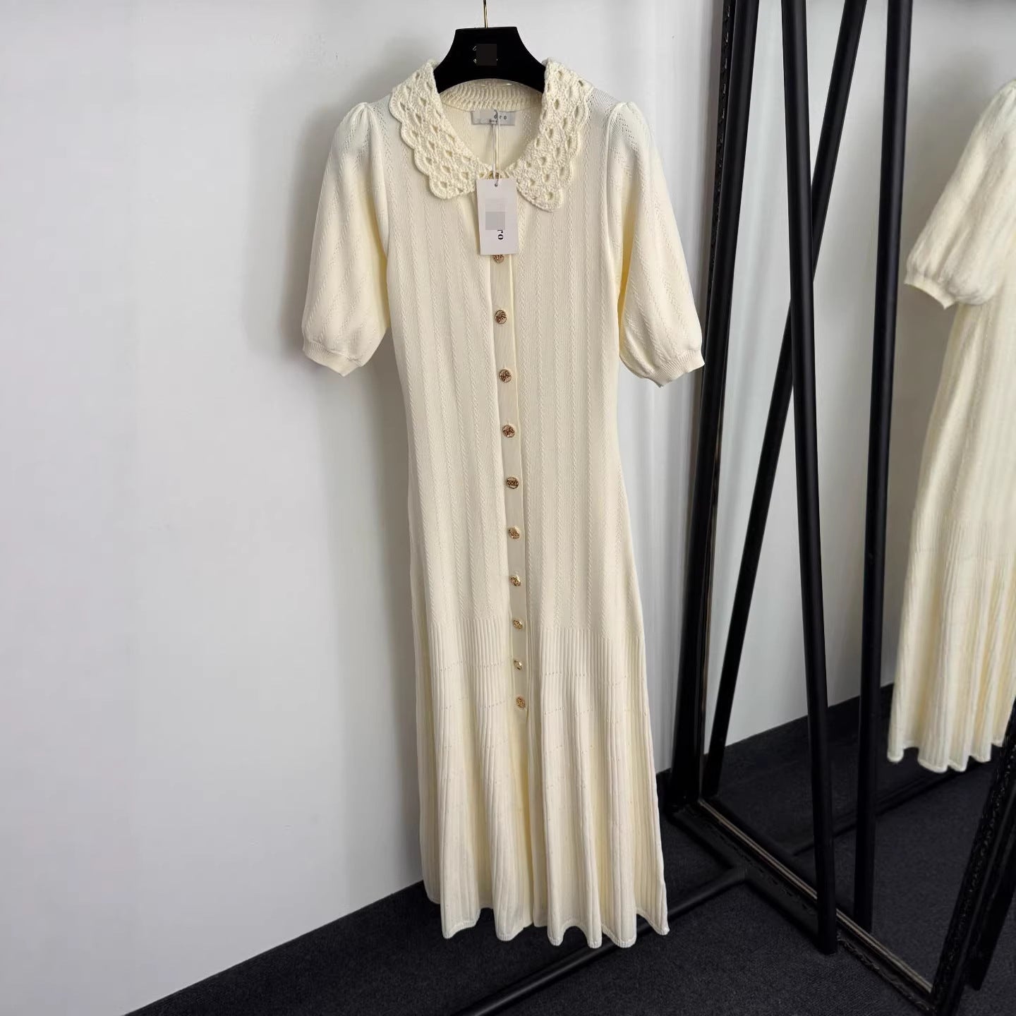 cut-out lace collar puff sleeve dress
