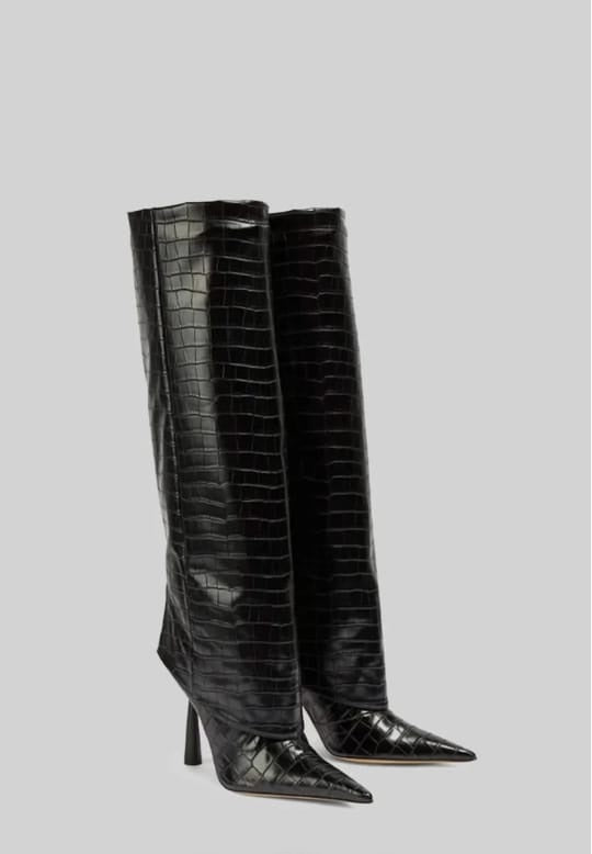 Knee-High Alligator Skin Pattern Pointed Boots - Black