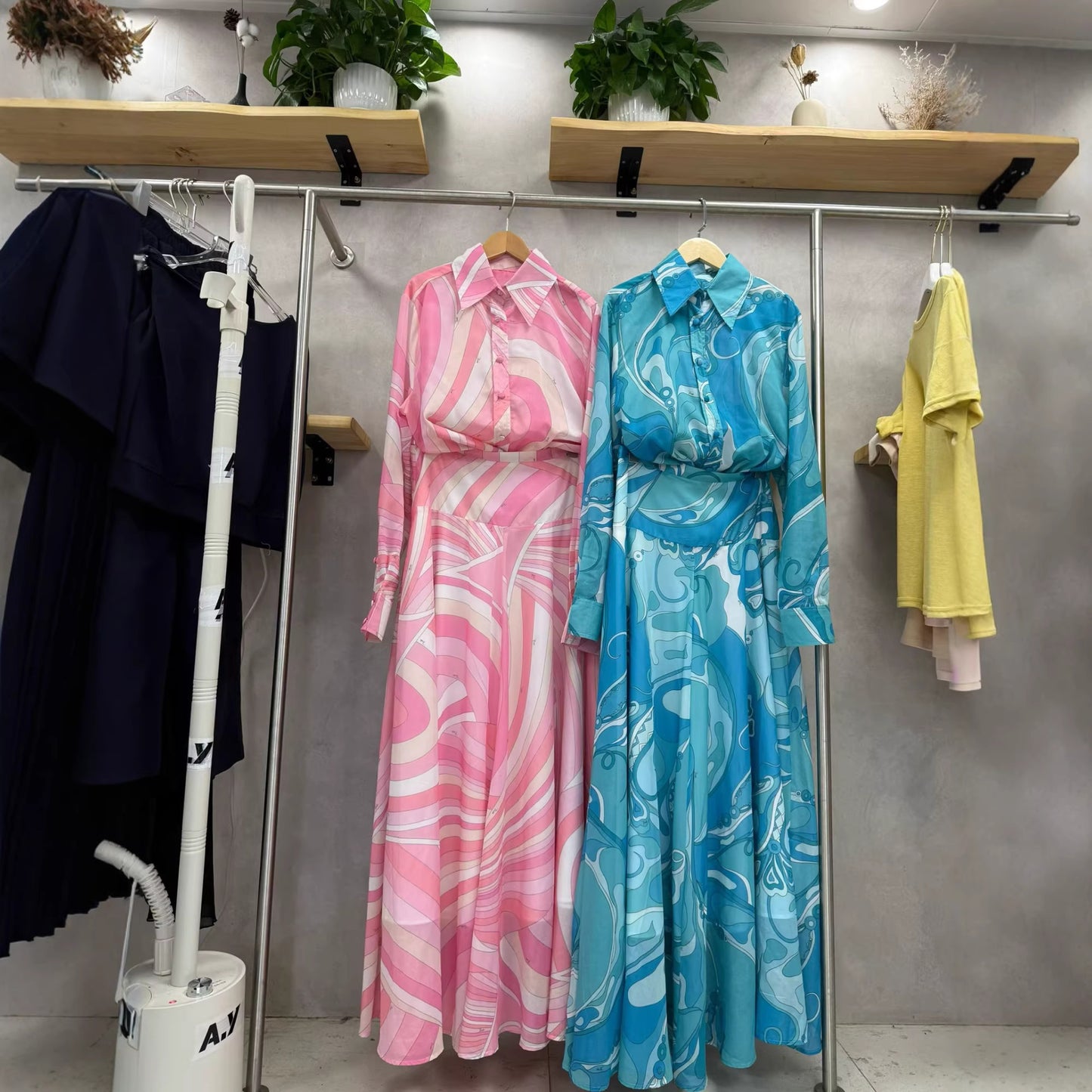 Printed Long-Sleeved Shirt and Large Hem Skirt Set