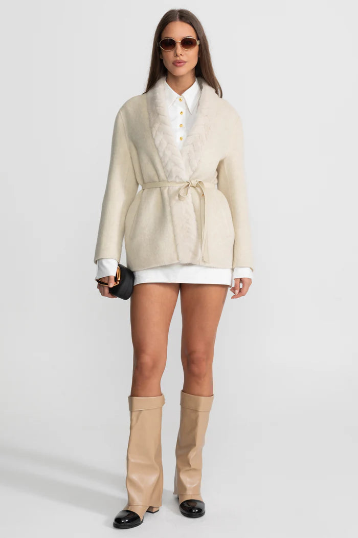 Cashmere Trim Jacket With Belted Waist and Mink Fur – Ivoire