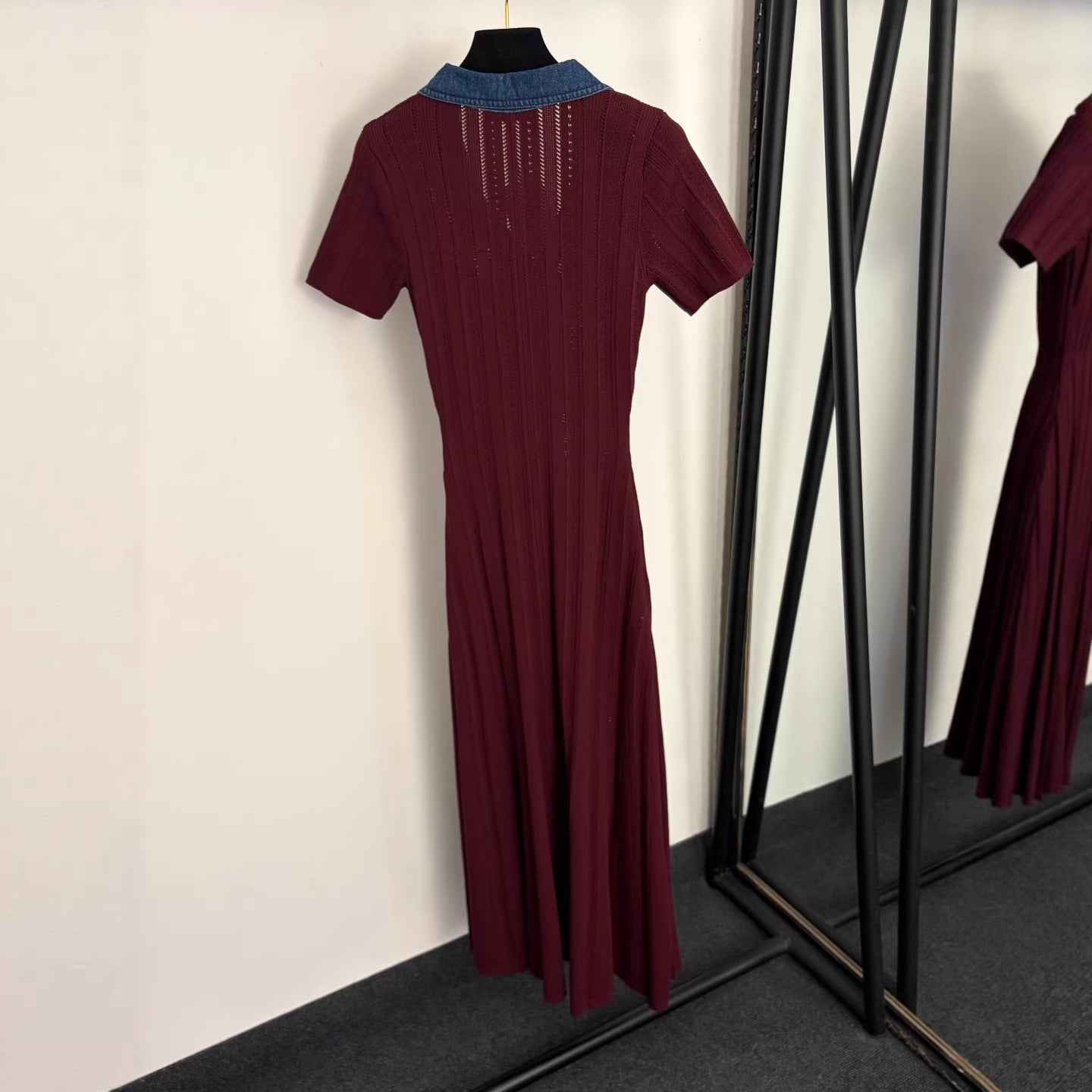 Waist-Cinching Knitted Short-Sleeve Dress