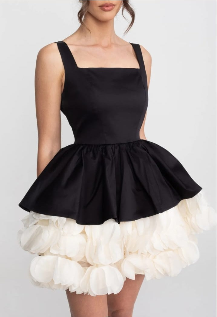 Strapless Mini Dress With Square Neckline And Ruffled Skirt Underlay - Black