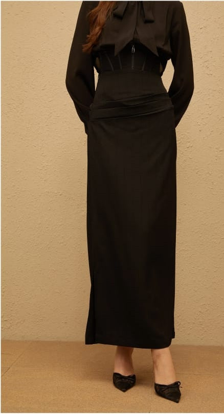 Eléonore Black Ruched Maxi Skirt