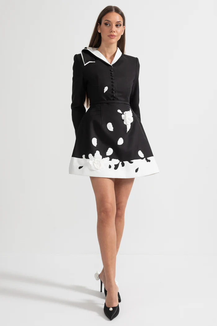 Floral Embellished Dress With Contrasting White Collar And Decorative Fabric Flowers - Black
