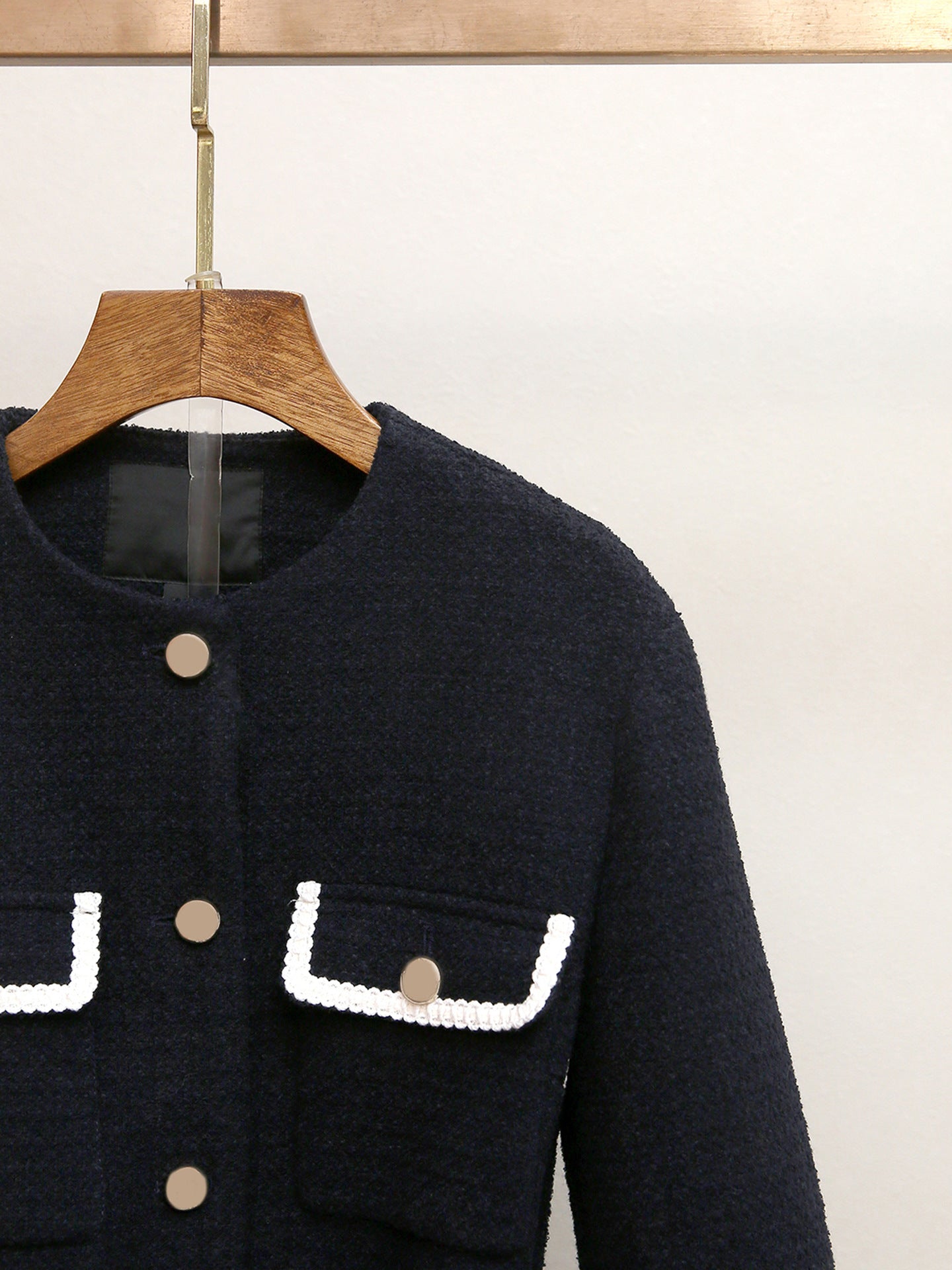 Sngle-breasted long-sleeved jacket