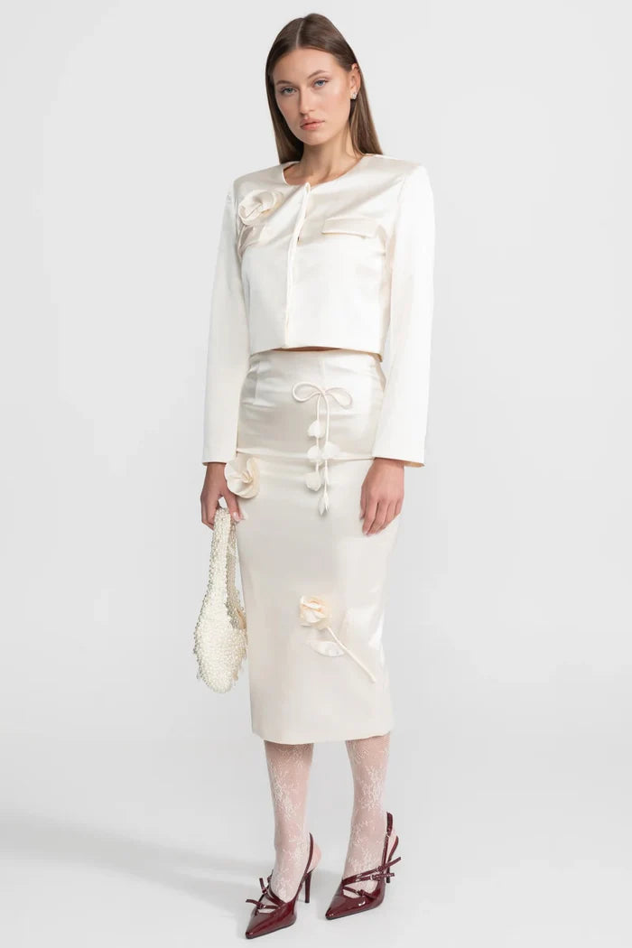 Taffeta Top with 3D Floral Appliqué - Ivoire