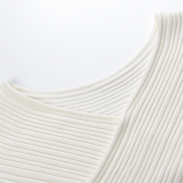 Cross Kragen hohles Spitzenspleißen schlankes Kleid