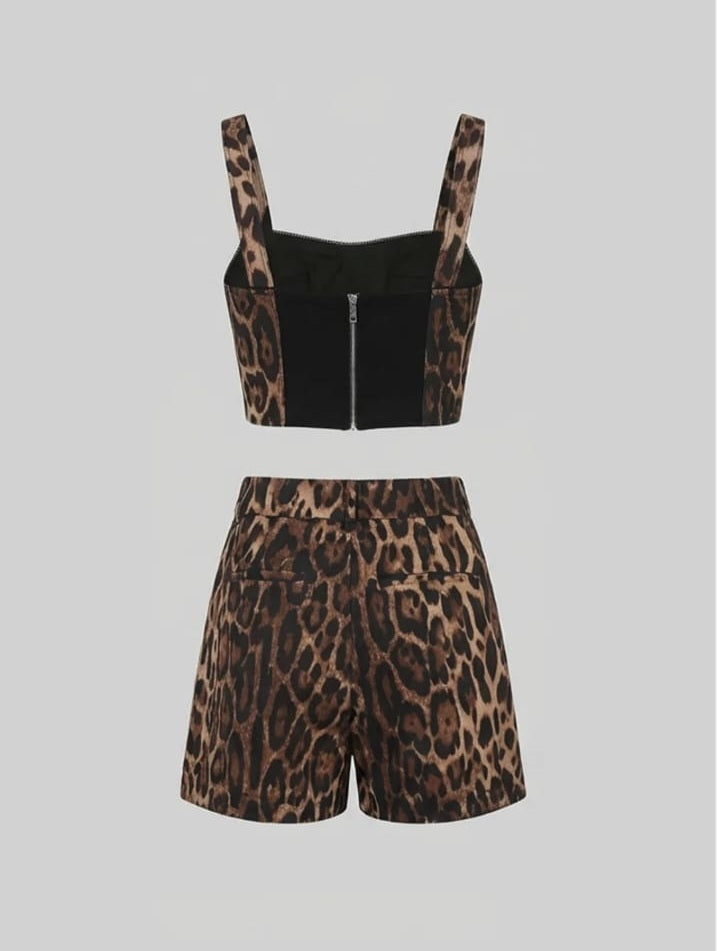 Leopard Print Crop Top and Tailored Shorts Set with Wide Straps – Brown