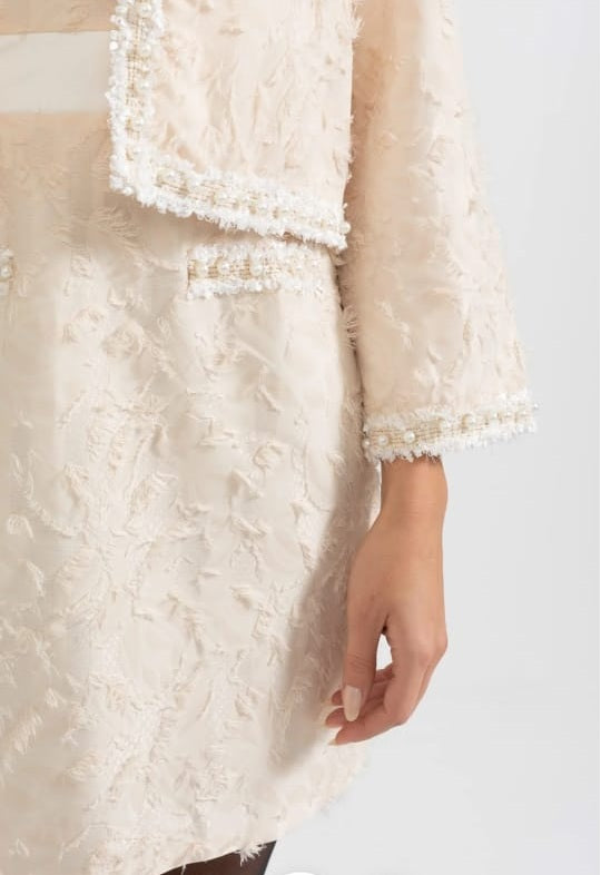 Feather Pattern Two-Piece Set With Pearl Details - Ivoire