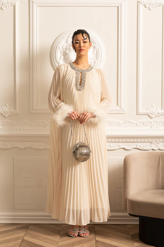 Pleated Long Dress With Feathered Cuffs And Sparkling Neckline - Ivoire