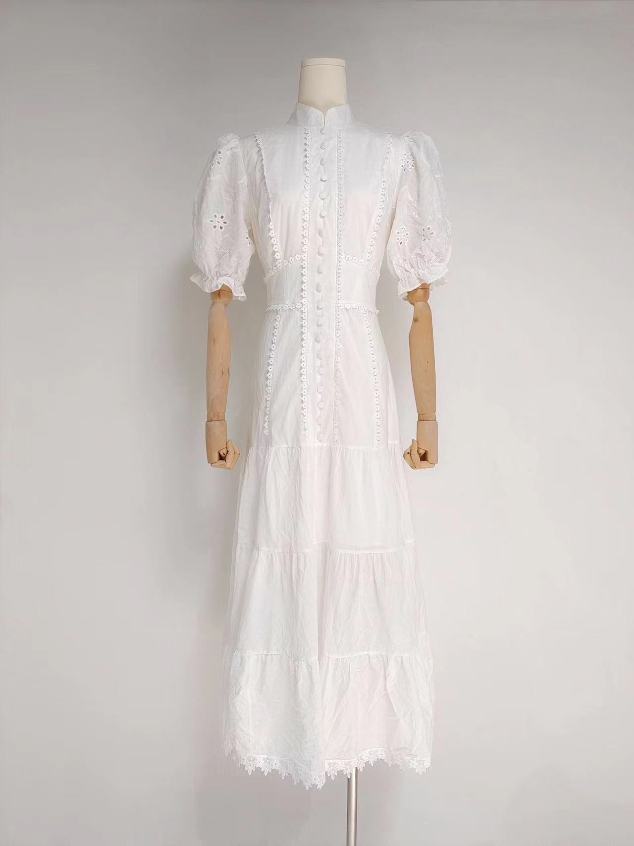 Stand-up collar single-breasted dress