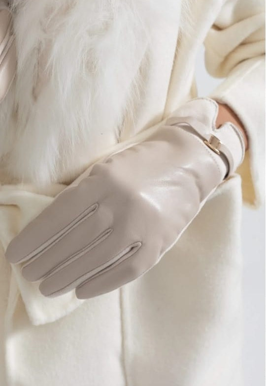 Vegan Leather And Suede Gloves With Gold Buckle Detail - Beige