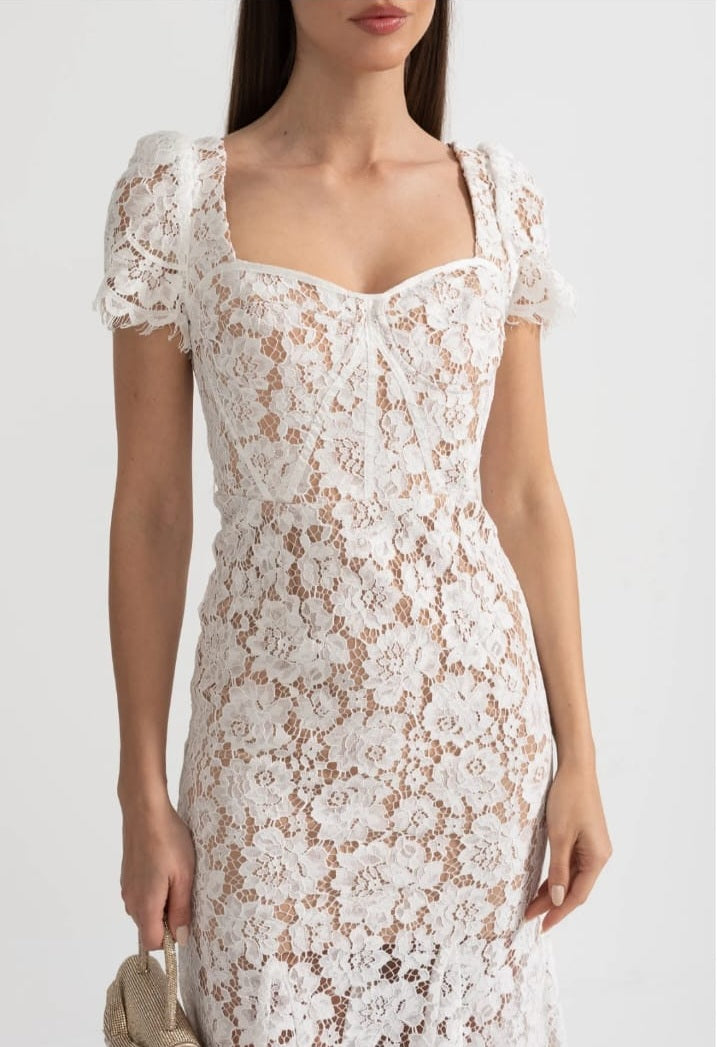 Short Sleeved Lace Dress With Delicate Matching Waist Belt - White