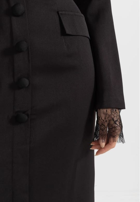 Elegant Buttoned Dress With Lace Details - Black