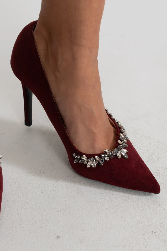 Embellished Suede Pointed-Toe Pumps – Burgundy