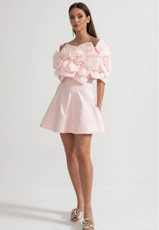 Off shoulder mini dress with large febric floral-pink