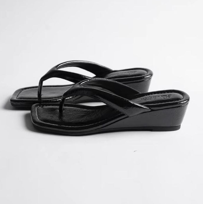 Palma Print Sandals