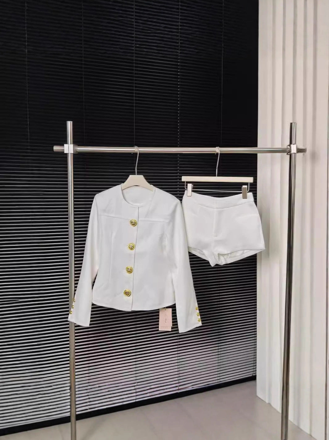 women's casual blazer shorts suit