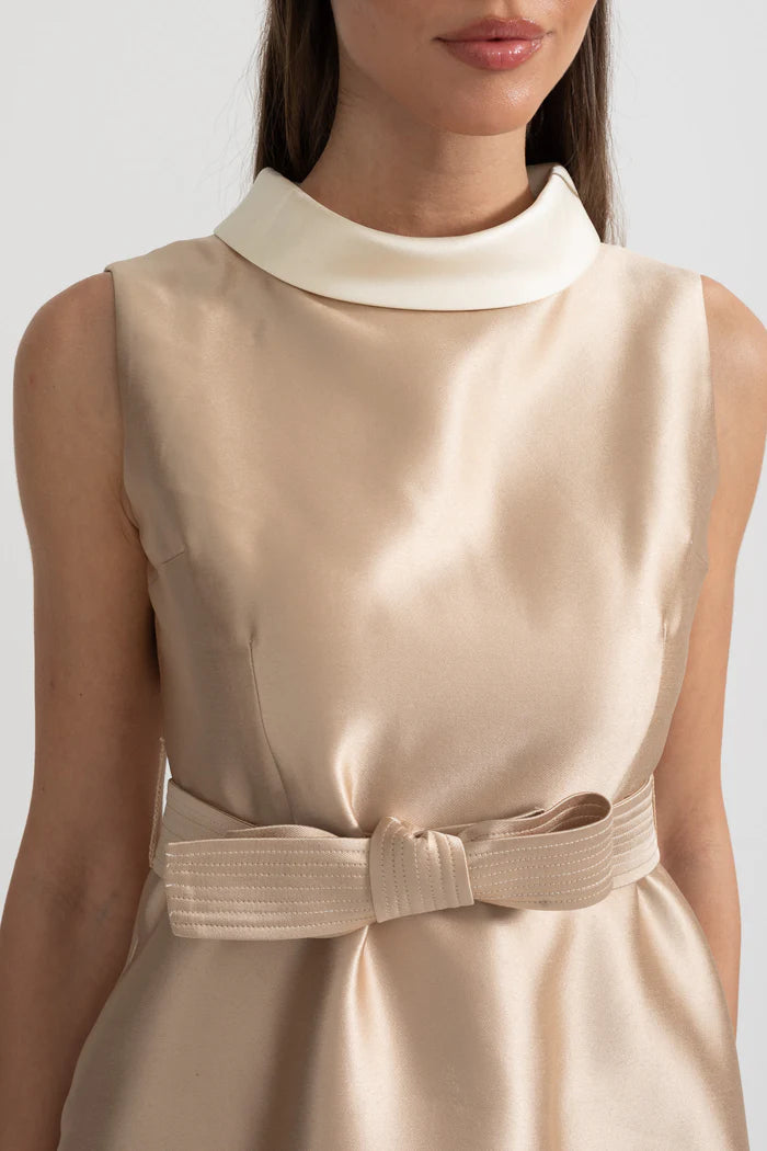 Satin Dress With Contrasting White Collar And Coordinated Matching Bow Belt - Beige