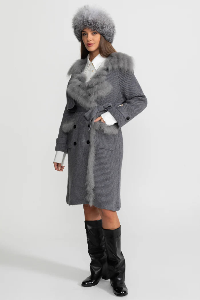Double-Breasted Wool Knit Overcoat With Fur Trim – Grey