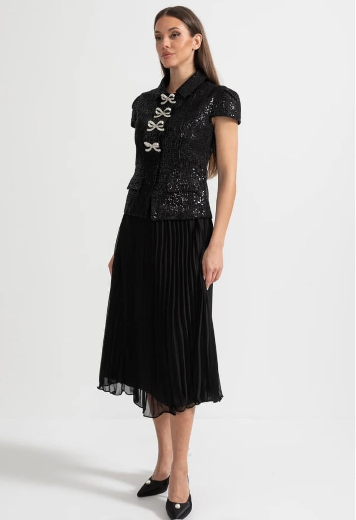 Elegant Dress With Sequined Top And Pleated Skirt - Black