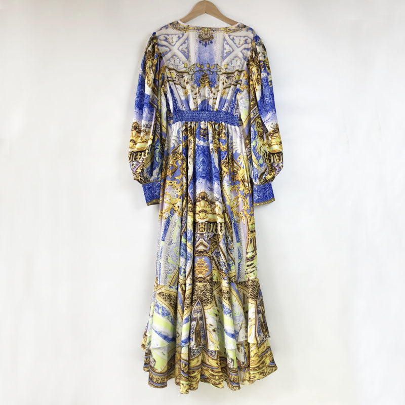 Robe de volants à col en V