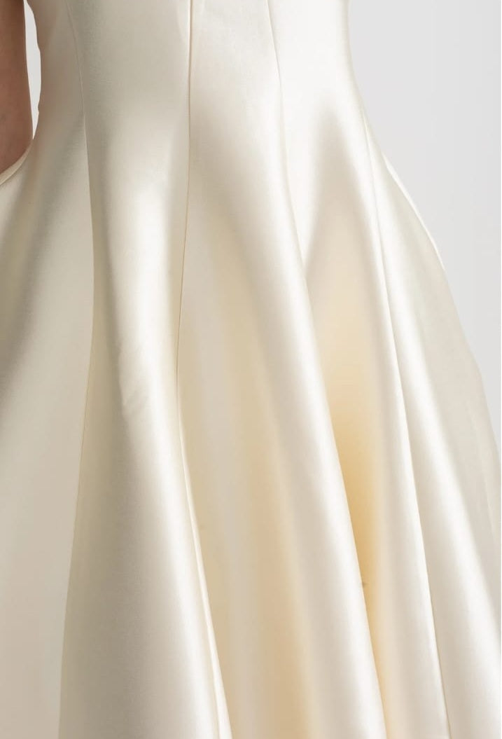 Midi Satin Dress With Fitted Bodice, Delicate Thin Straps And Bow Accent - Ivoire