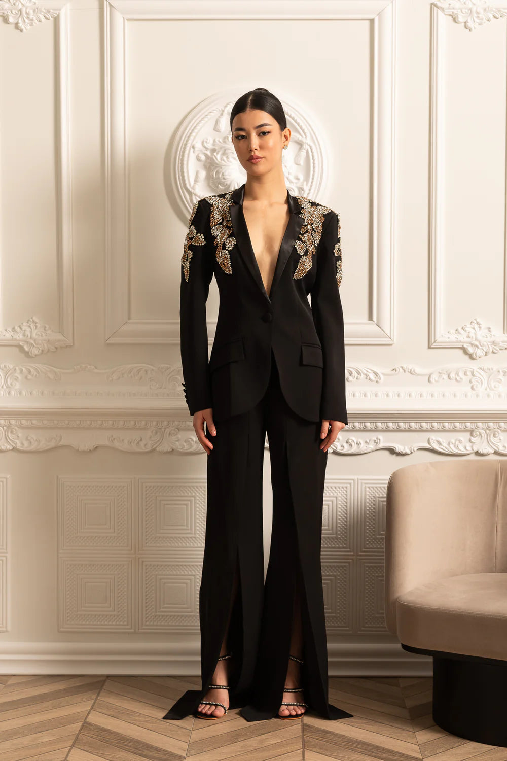 Elegant Set With Diamond Embellished Blazer And Coordinated Flared Long Pants - Black