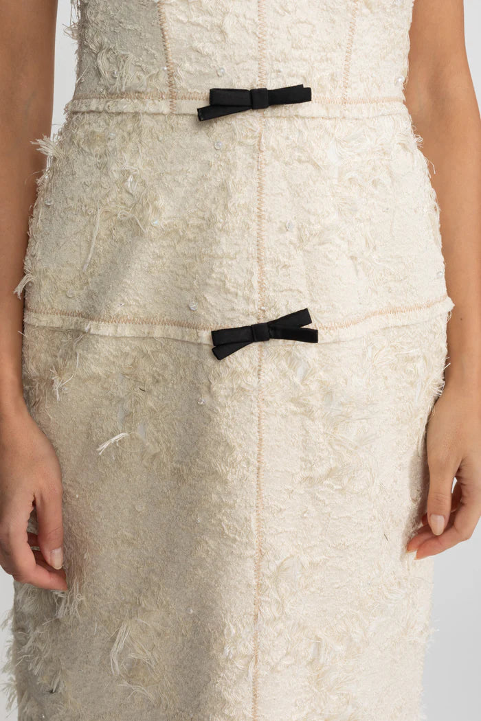 Textured Tweed Midi Dress With Contrast Straps and Bow Detailing – Ivoire