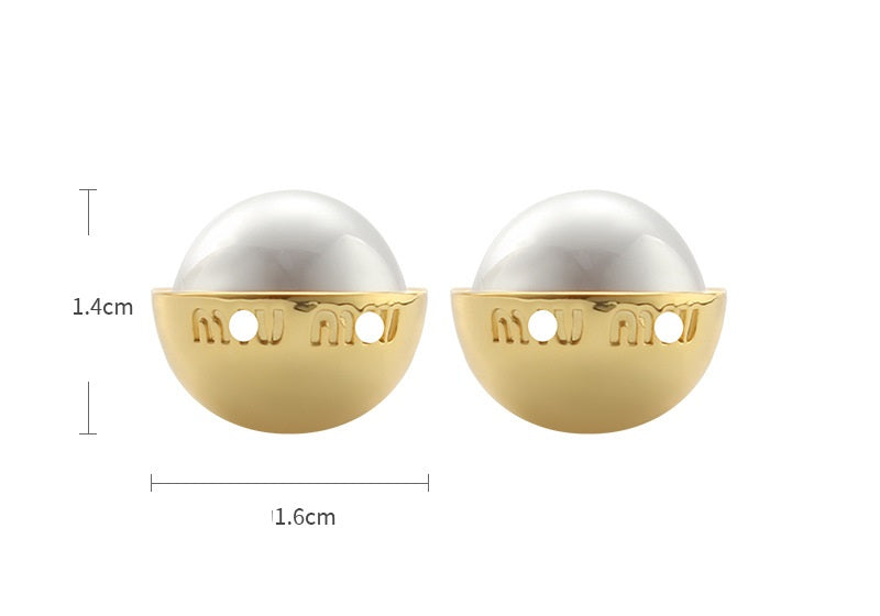 MIU Pearl studs earrings