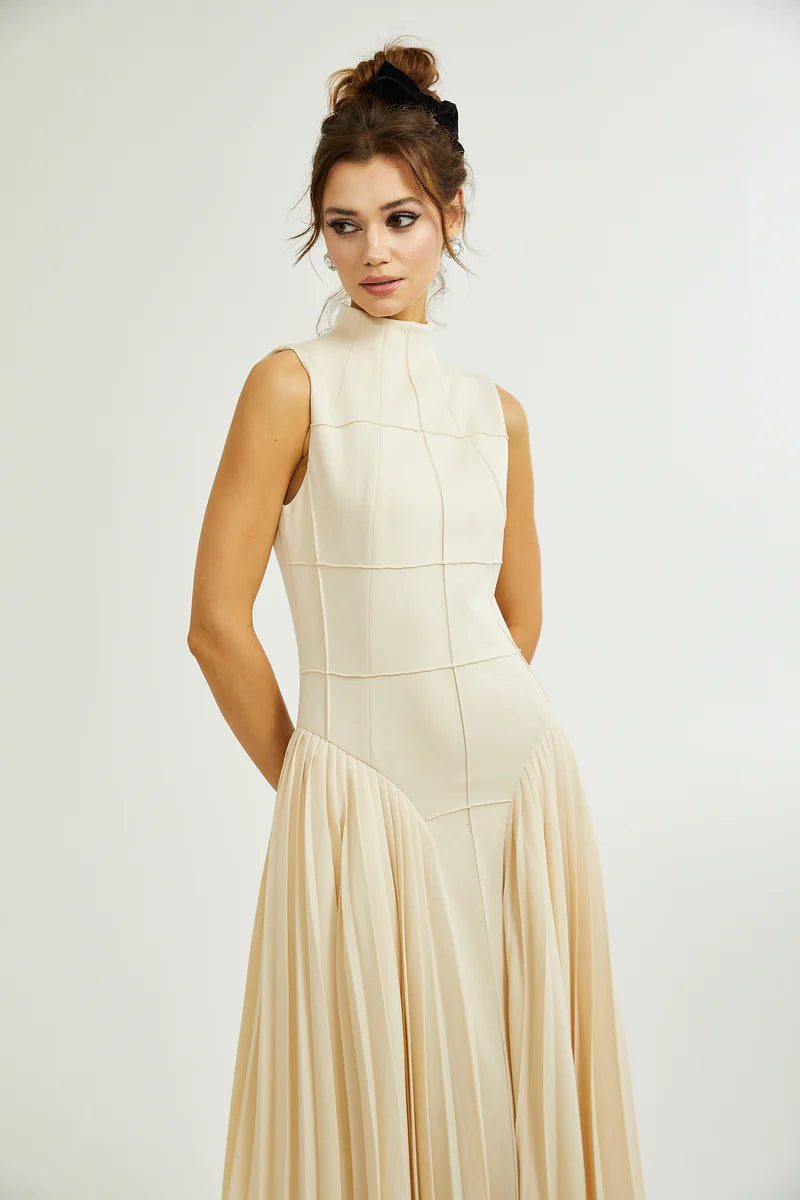 Safiya sleeveless pleated dress