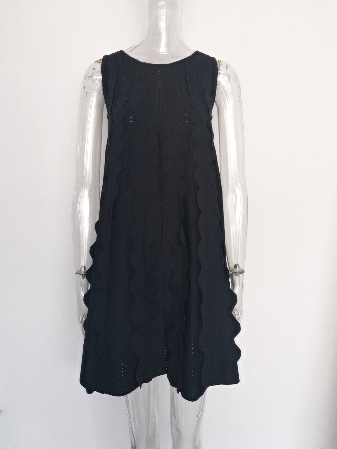Tie-Neck Knitted Elegant Dress