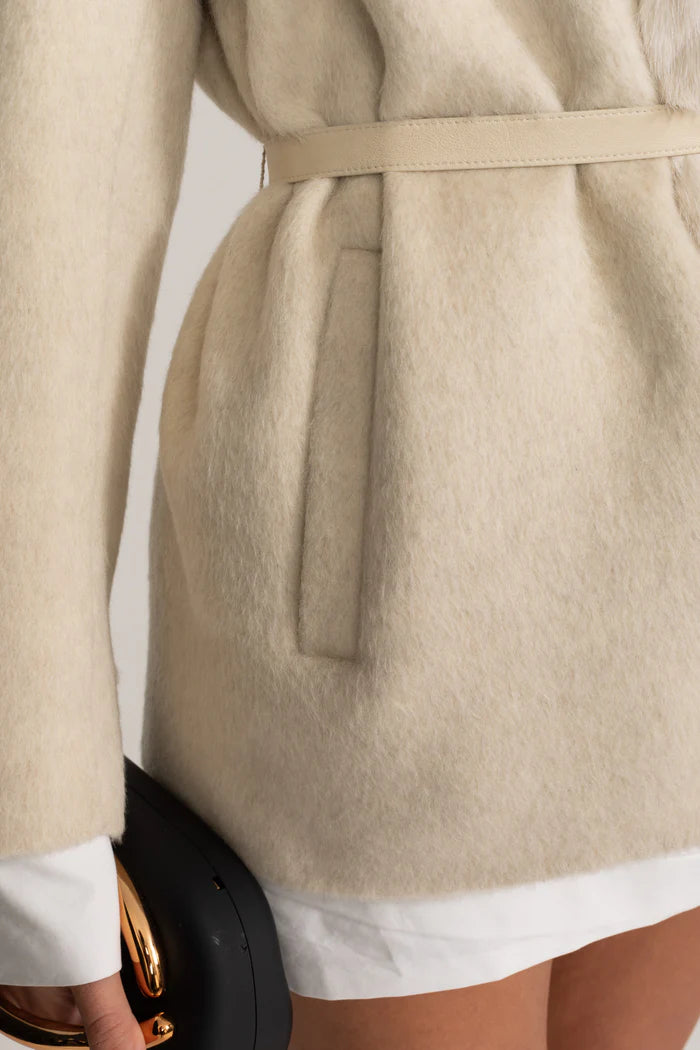 Cashmere Trim Jacket With Belted Waist and Mink Fur – Ivoire