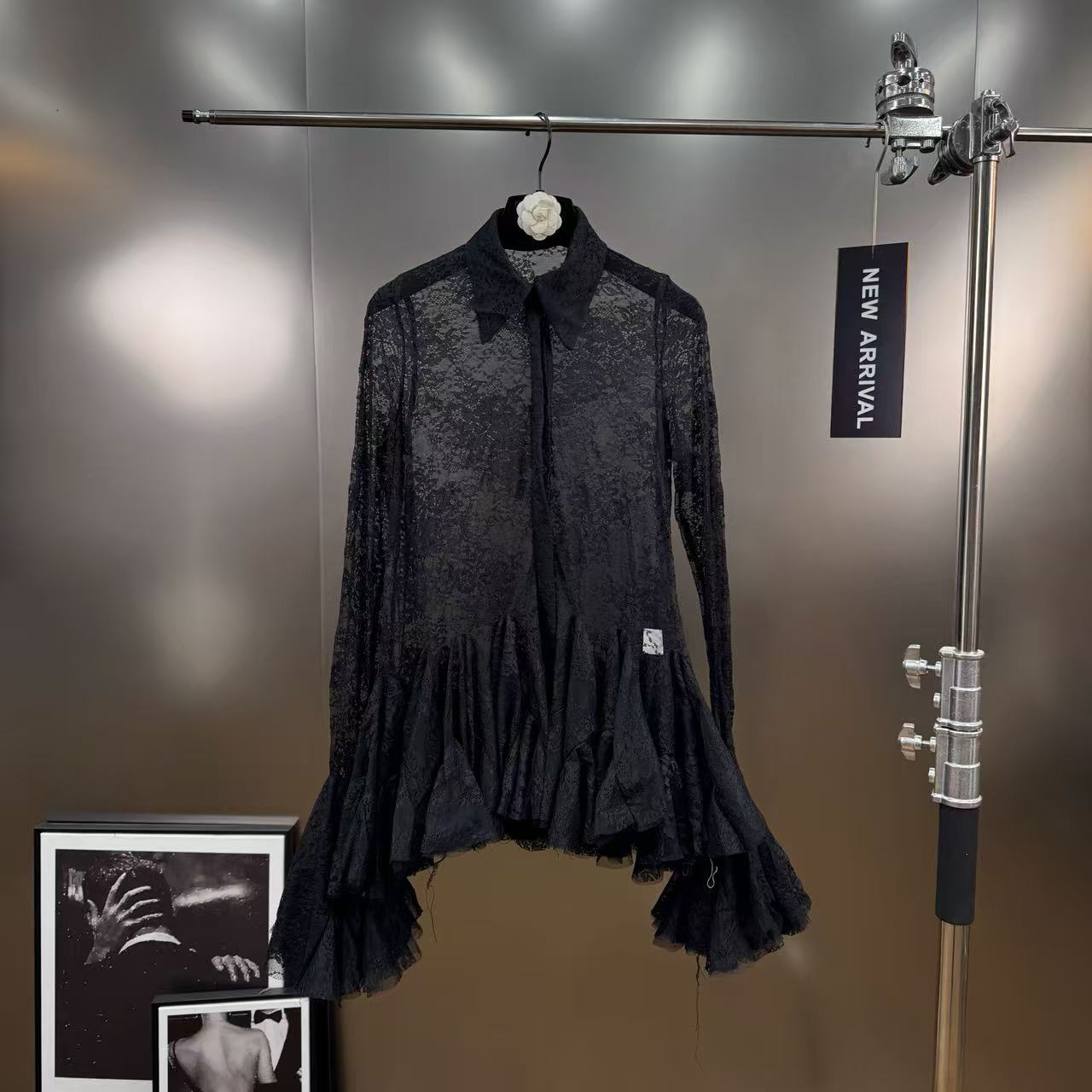 Mid-Length Elegant Top