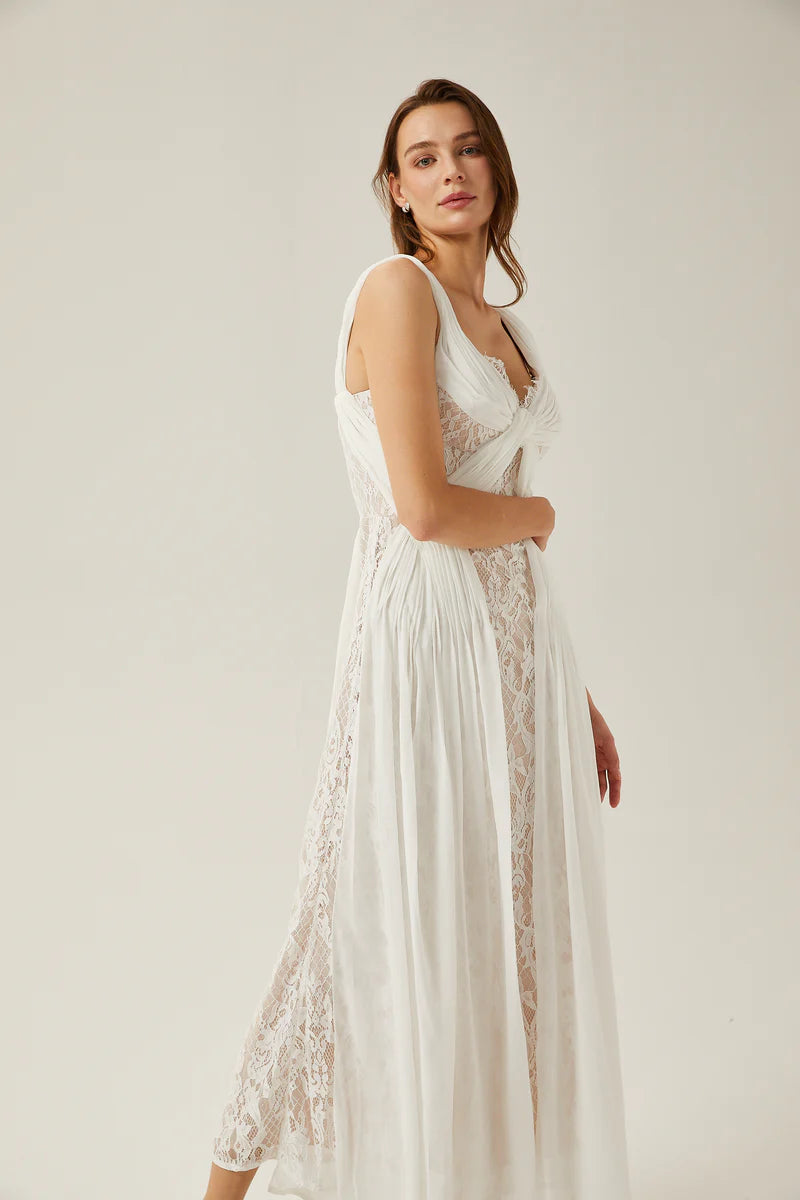 Robe maxi plissée en dentelle blanche Arantxa