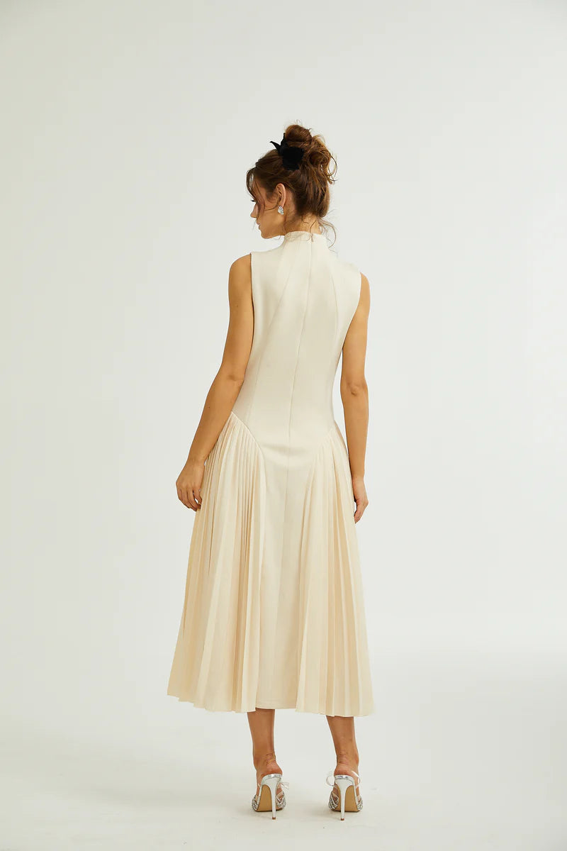 Safiya sleeveless pleated dress