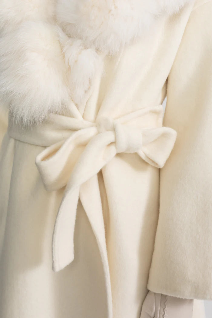 Wool Wrap Coat with Fox Fur Collar And Tie Belt – Ivoire
