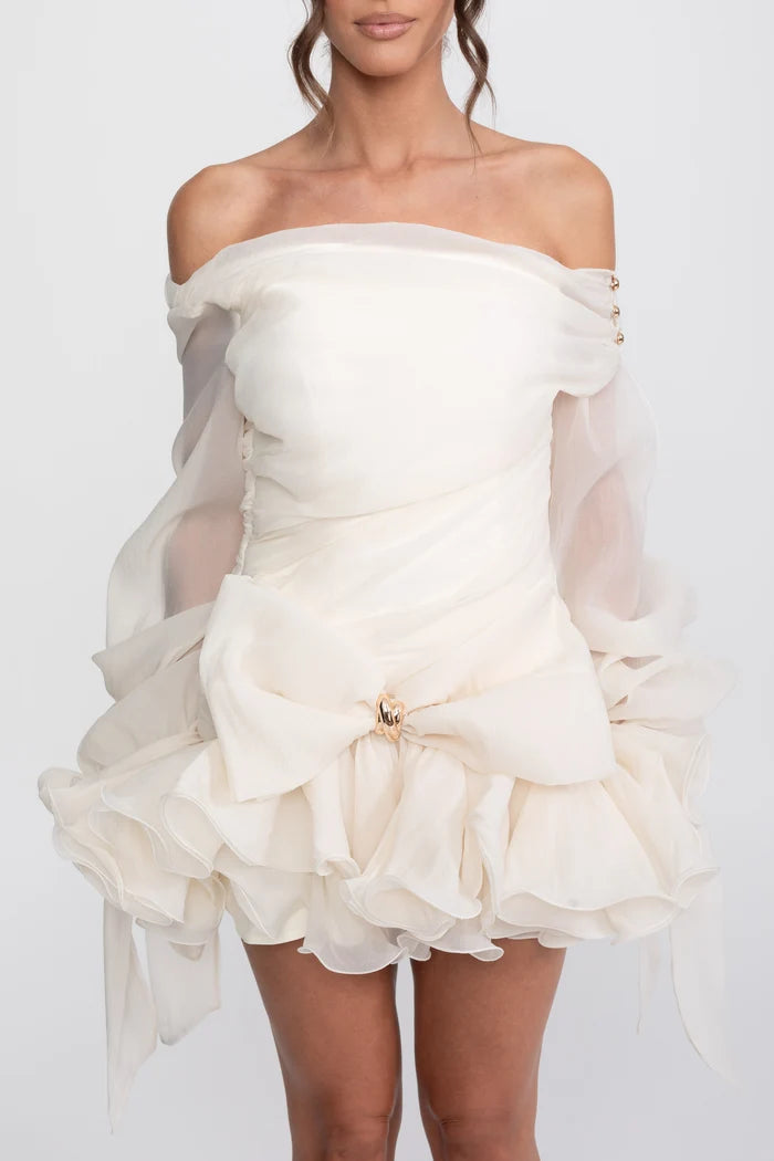 Off-Shoulder Bow Ruffle Mini Dress With Gold Buckle - Ivoire