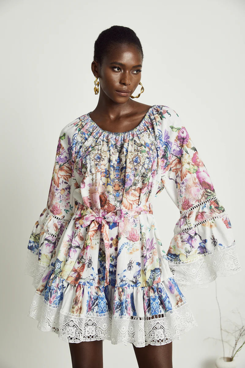 Bérénice en dentelle à imprimé floral mini robe