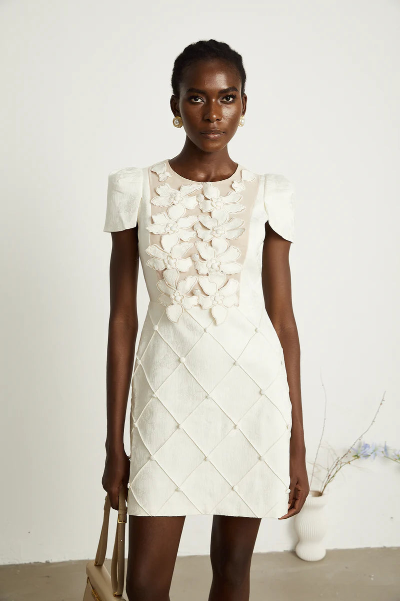 Coralie White Petal-Detail Mini robe robe