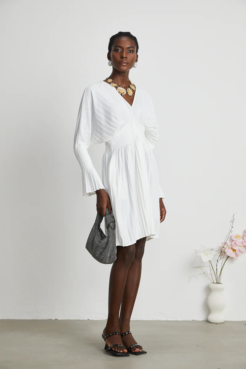 Claudette en V-Neck plissée mini robe