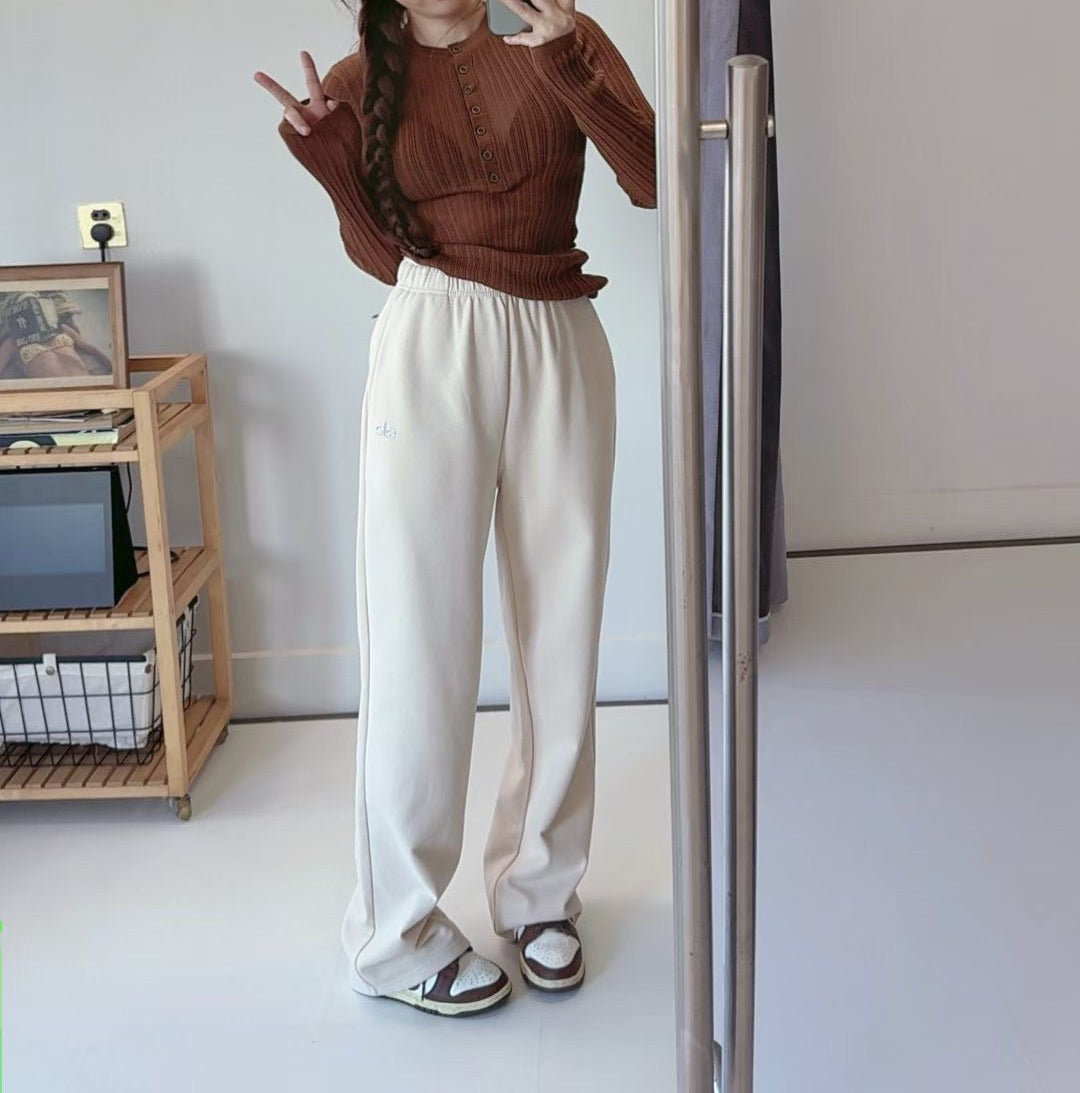 Versatile Classic Logo Straight-Leg Sweatpants -ALO(Brand)