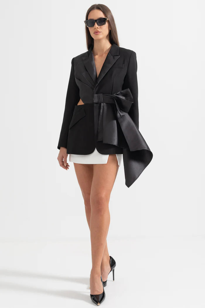 Exquisite Asymmetrical Blazer With Back Cutout - Black